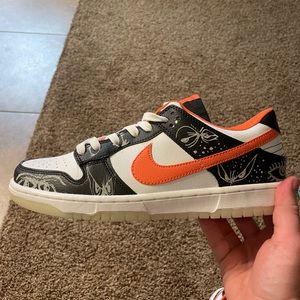 Nike Dunk Halloween